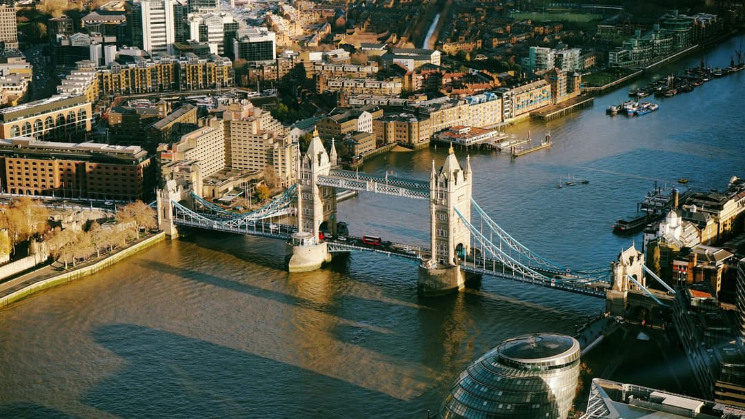 How to Register a Company in the UAE from the UK?