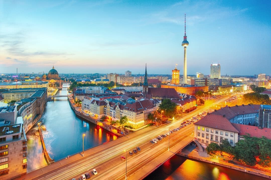resident-director-service-germany