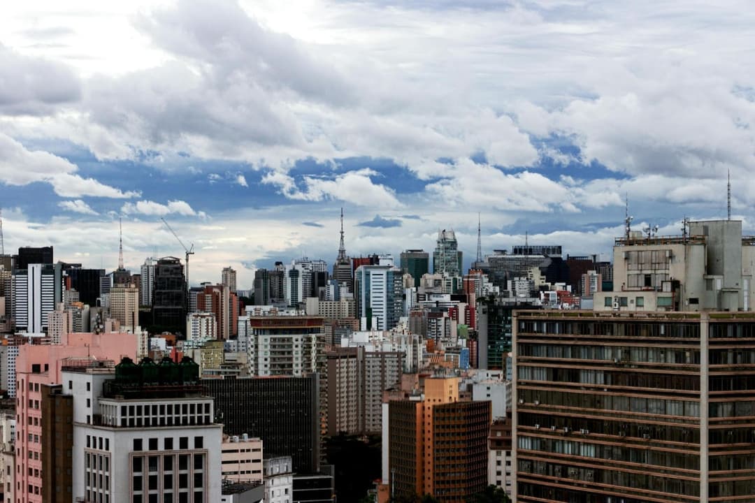 resident-director-services-brazil