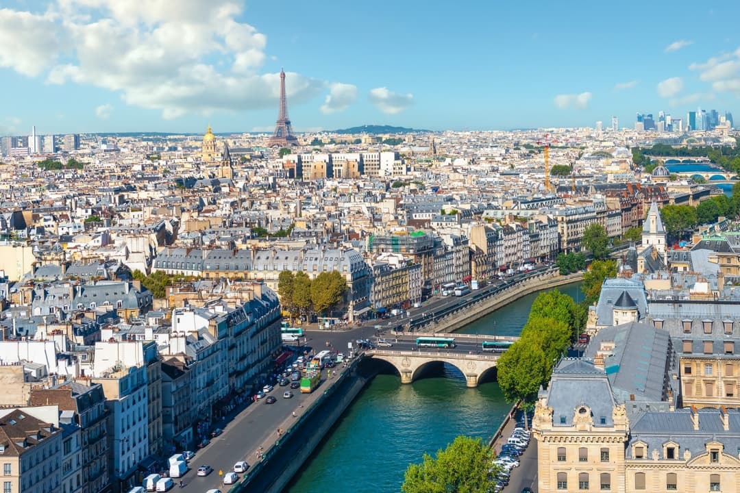 resident-director-services-france