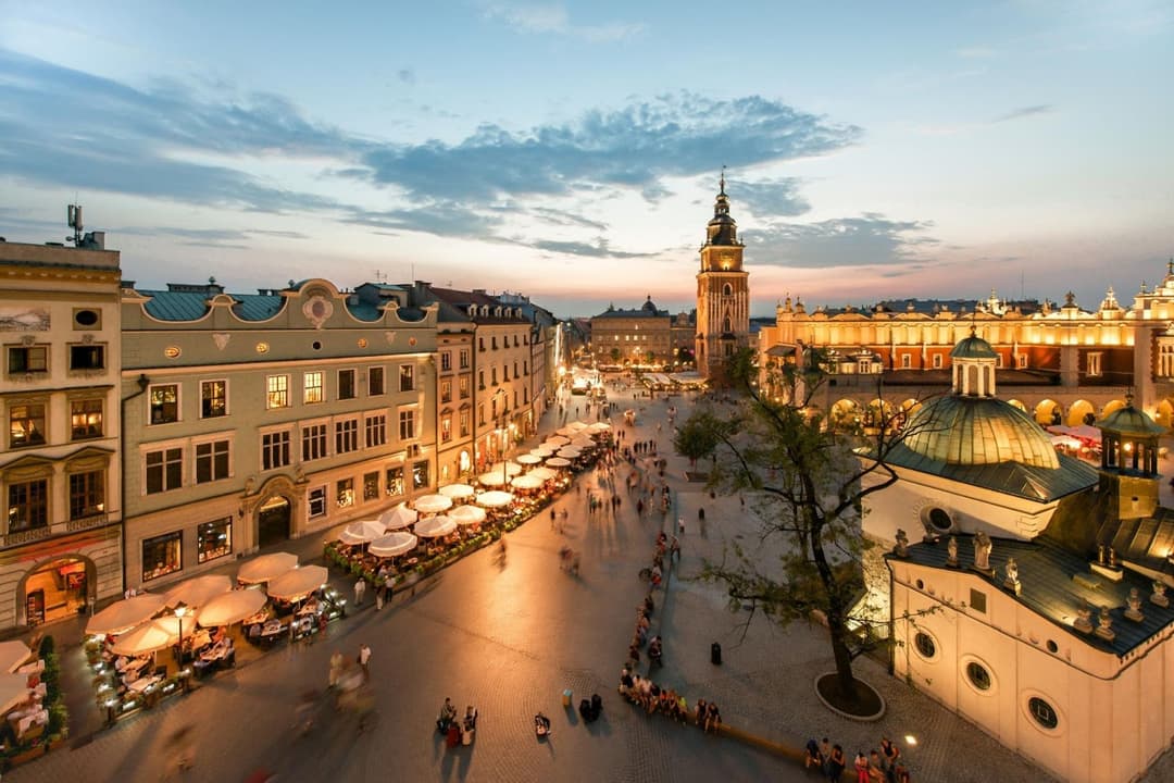 resident-director-services-poland