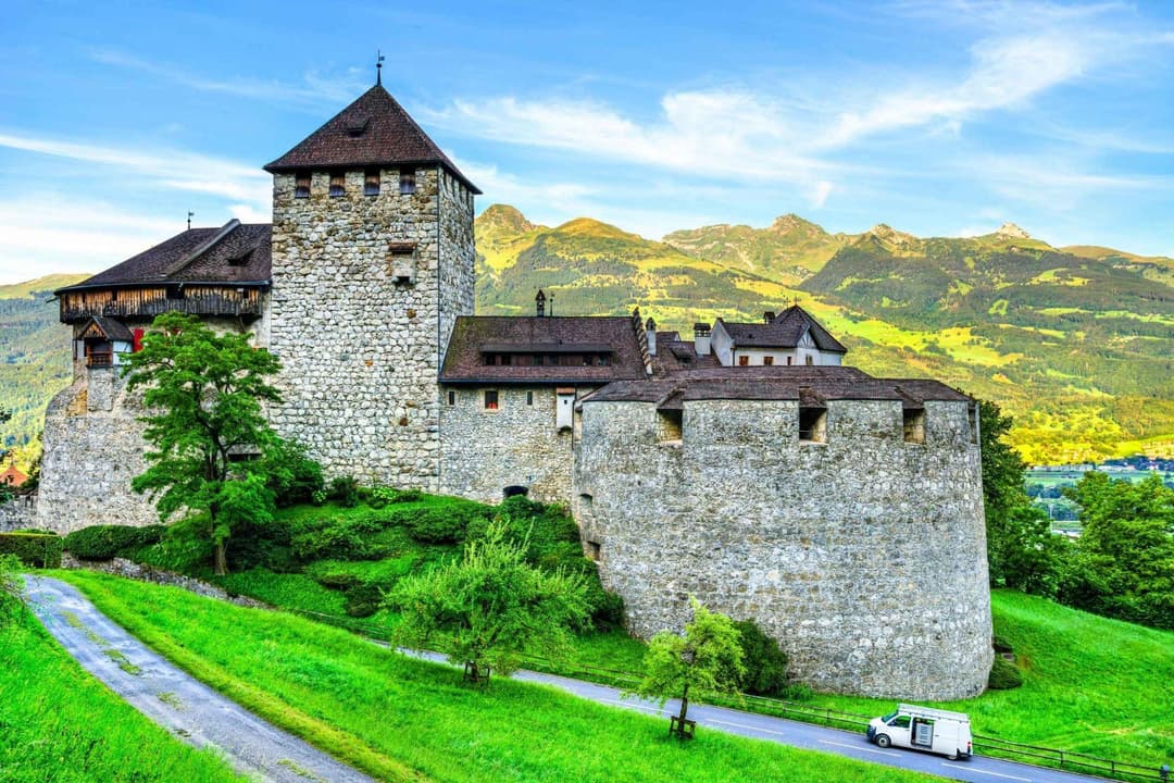 annual-compliance-liechtenstein