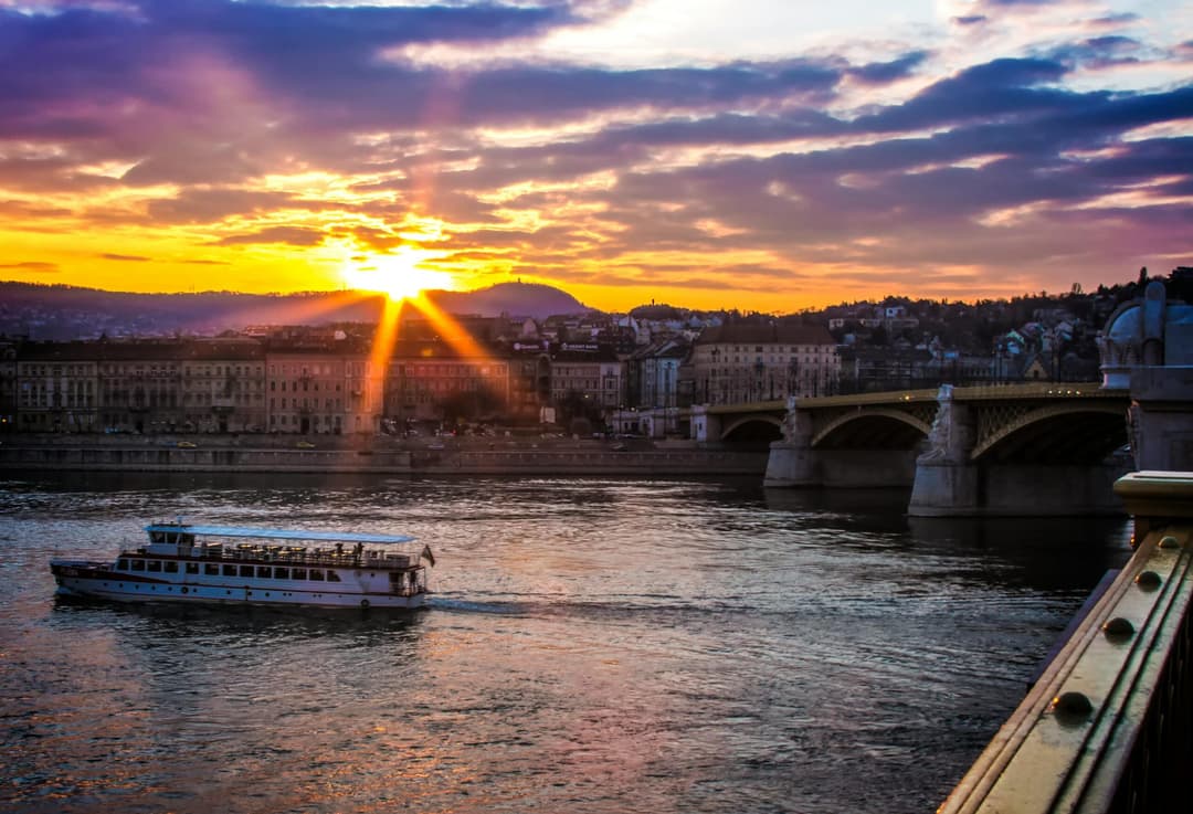 Incorporate in Hungary